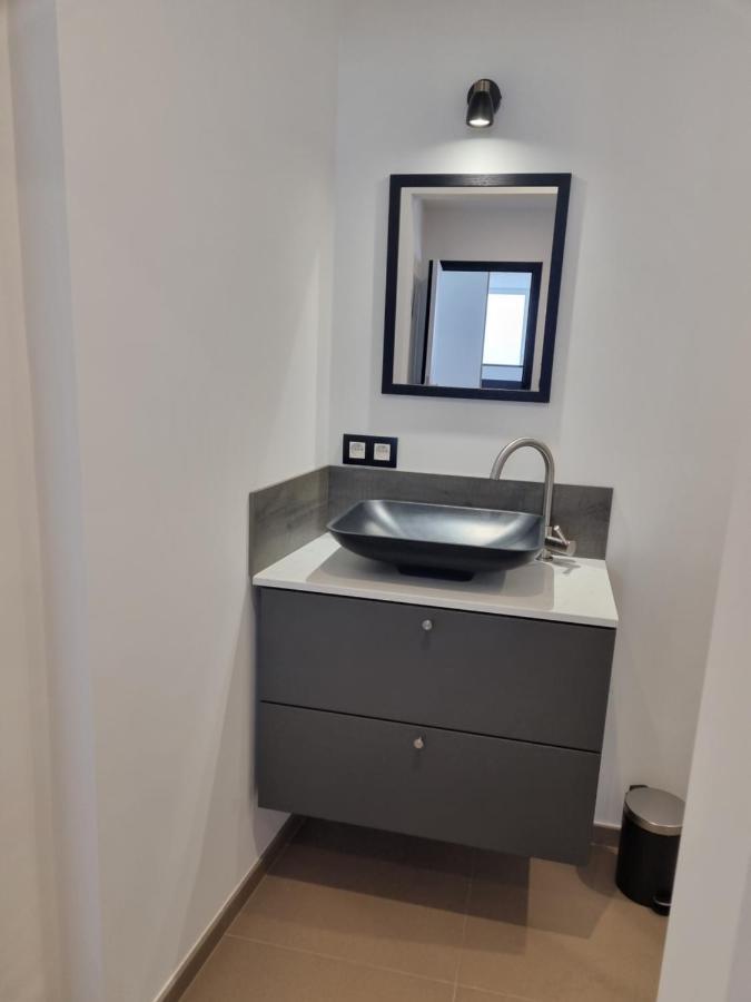 Maisonnette Entierement Renovee Givet Bagian luar foto